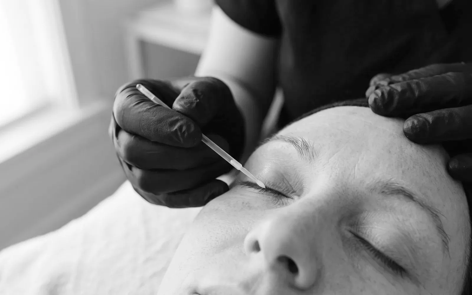 Natural Lash Health: Habits for Stronger-Looking Lashes