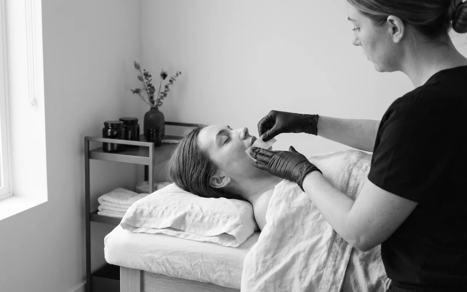 Facial Waxing for Beginners: What to Know Before Your First Wax